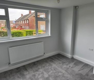 2 bedroom ground floor flat to rent - Photo 2