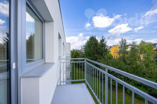 Pronájem nového bytu 2+kk s balkonem, 49 m - Фото 1