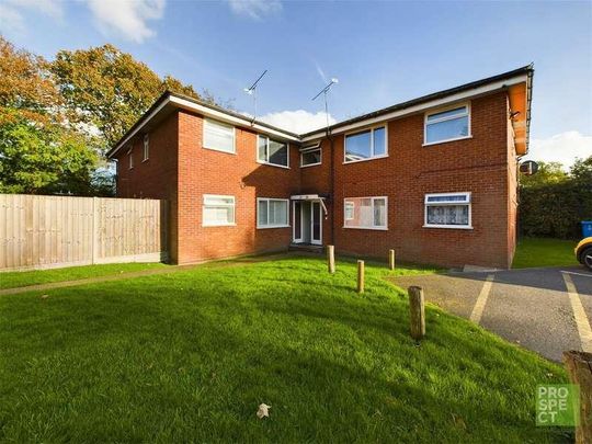 Brittain Court, Sandhurst, Berkshire, GU47 - Photo 1