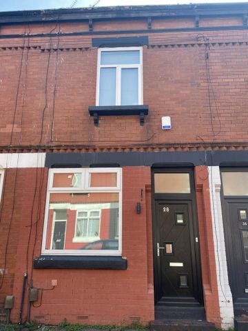 2 bedroom terraced house to rent - Photo 4