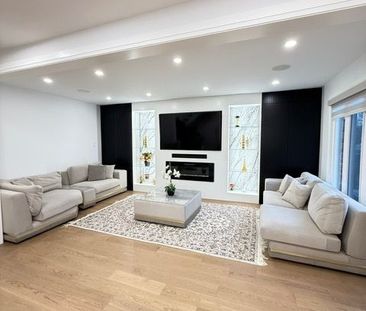 For Lease - 35 Hammond Drive Unit# Main, Aurora, Ontario - Photo 2