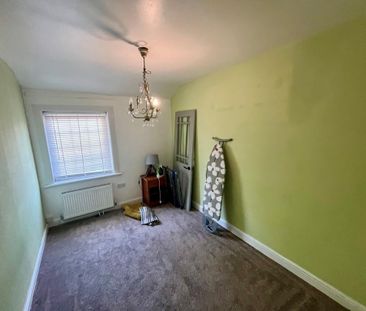 2 bedroom semi-detached house to rent - Photo 4