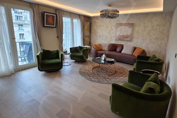 Appartement à louer à Paris 8Ème - Photo 1