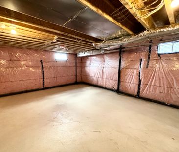 For Lease - 132 PORT Crescent, Welland, Ontario - Photo 4