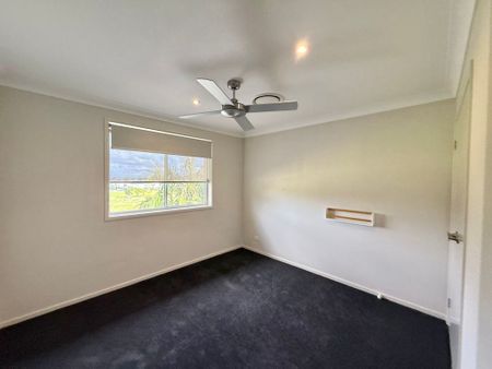 21 Grasmere Way, Warners Bay - Photo 5