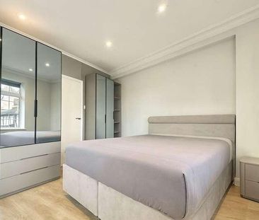 Downing Street, Farnham, Surrey, Surrey, GU9 - Photo 4