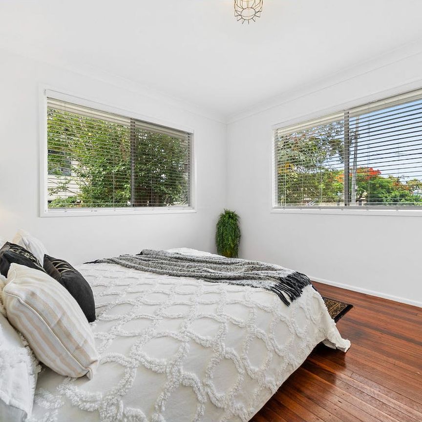 12 Lovell Street, Slacks Creek. - Photo 1