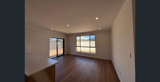 Brand-New Modern Home for Rent – Quiet, Peaceful Neighborhood - Photo 1