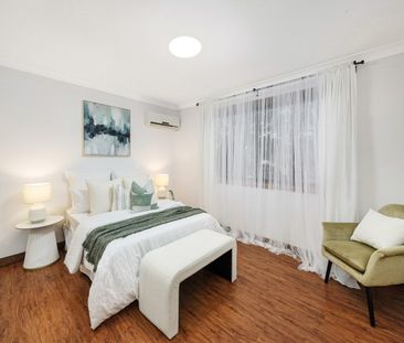 Three Bedroom Corner Block Residence close to everything - Photo 6