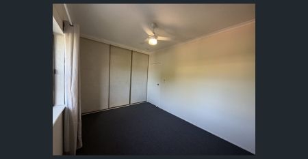 Updated unit in the heart of Moorooka - Photo 5