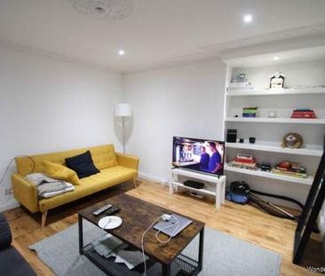 2 bedroom property to rent in London - Photo 1