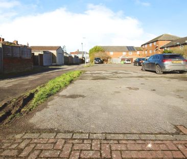 Rose Street, Swindon, Swindon, SN2 - Photo 5