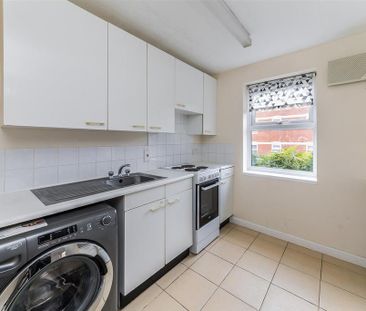 2 bedroom apartment to rent - Photo 6