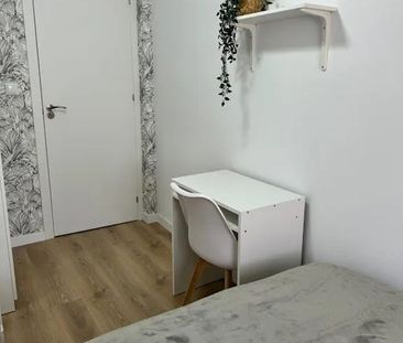 Carrer José Carsi, Burjassot, Valencian Community 46100 - Photo 3