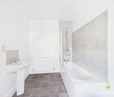 2 bedroom semi-detached house to rent - Photo 5