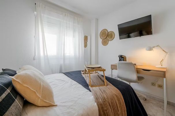 Calle Soldado José María Rey, Madrid, Community of Madrid 28019 - Photo 1