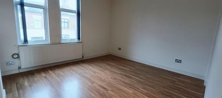 Clarendon Park Road, Leicester - Photo 2