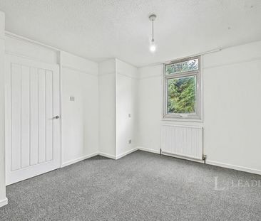3 bedroom house to rent Swain Court, Northampton, NN3 - Photo 4