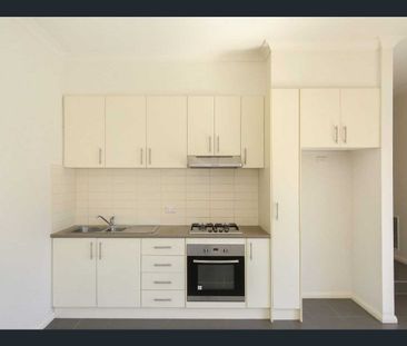 2-bedder in the heart of Reservoir - Photo 2