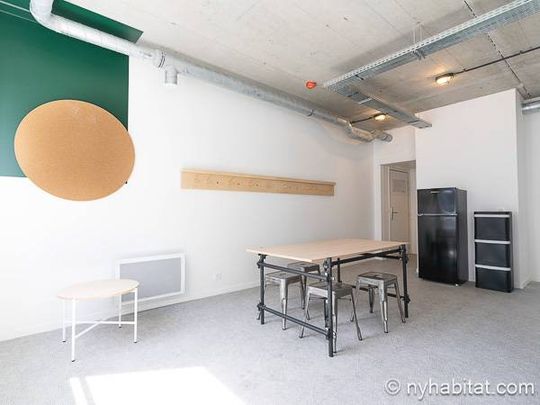 Logement à Paris, Location meublée - T5 - Banlieues (PA-4970) - Photo 1