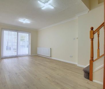 2 bedroom terraced house to rent - Photo 2