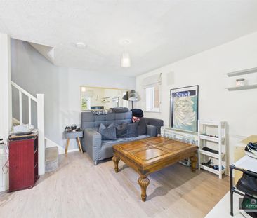 Dakin Close, Maidenbower - Photo 1