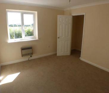 Modern 2 Bedroom End Terrace Clean and Bright for Rent in Bridgwater - Photo 6