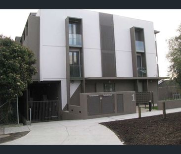 3/450 Doncaster Road, Doncaster, Vic 3108 - Photo 5