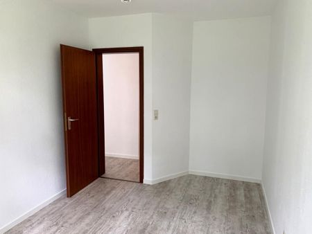 Bremen-Lesum: Moderne Single-Wohnung Einbauküche, Wintergarten. - Photo 3