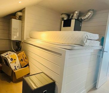 Appartement te huur in Roeselare voor € 850 met 2 slaapkamers - Photo 2