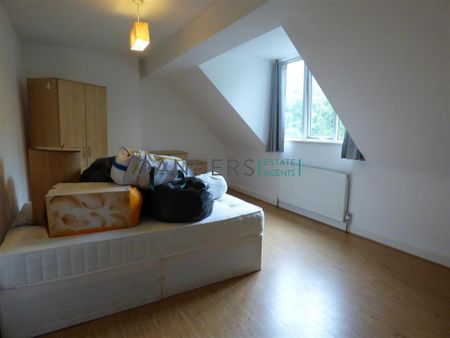 2 bedroom detached house to rent - Photo 2