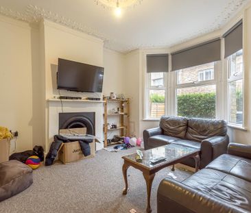 5 bedroom terraced house to rent - Photo 1