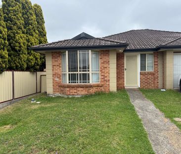 Freshly Painted 3 bedroom home - Photo 5