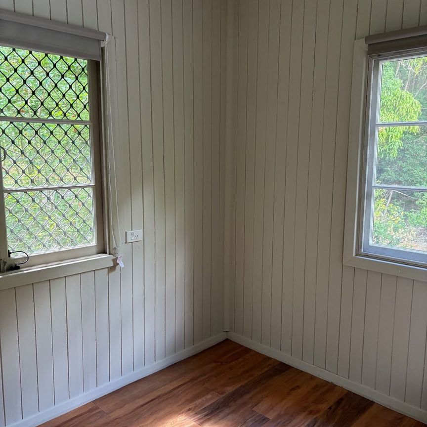 Beautifully presented character unit backing onto Nature Reserve - Photo 1