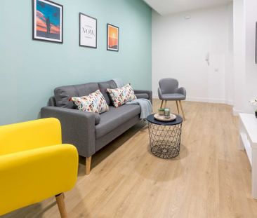 Large room in Ventura Rodríguez - Photo 1