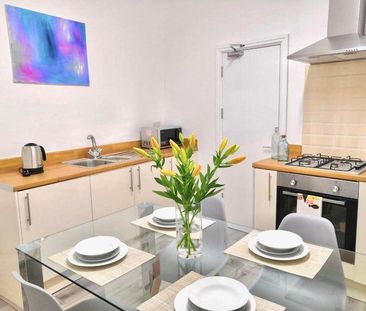 1 bedroom in a house share to rent - Photo 1