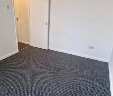 1 Bed Flat, Balmoral Road, L6 - Photo 3