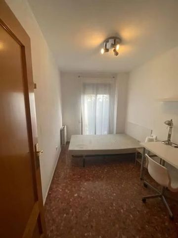 Avinguda de Giorgeta, Valencia, Valencian Community 46007 - Photo 2