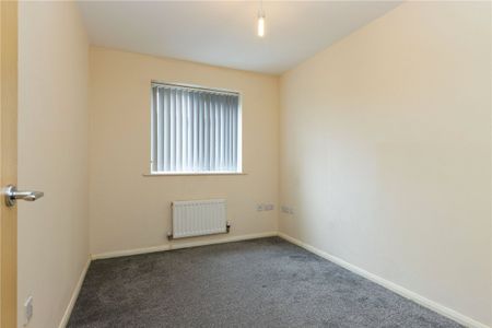 Crownford Avenue, Stoke-on-Trent, Staffordshire, ST1 - Photo 3