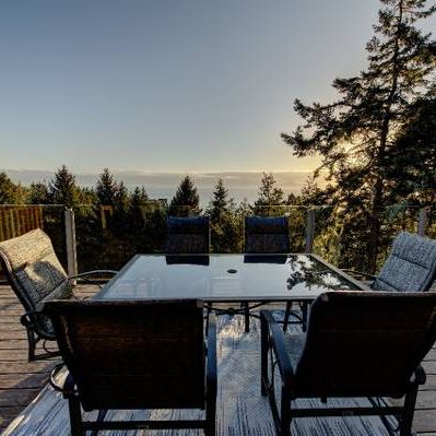 Ocean View House for Rent in East Sooke - Photo 3