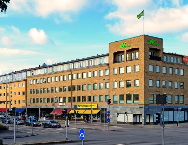 Drottninggatan, Trollhättan - Photo 1