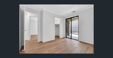 Hi, I’m a Brand New coastal luxury meets contemporary living - Photo 3