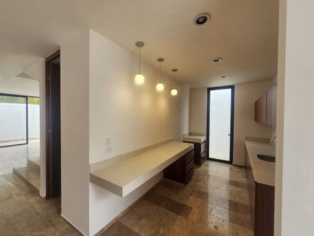 Townhouse sin muebles, dentro de la zona norte de Mérida. - Photo 2
