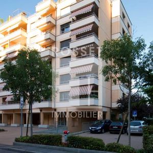 Appartement de 4 pièces au 6ème étage avec balcons - Photo 2