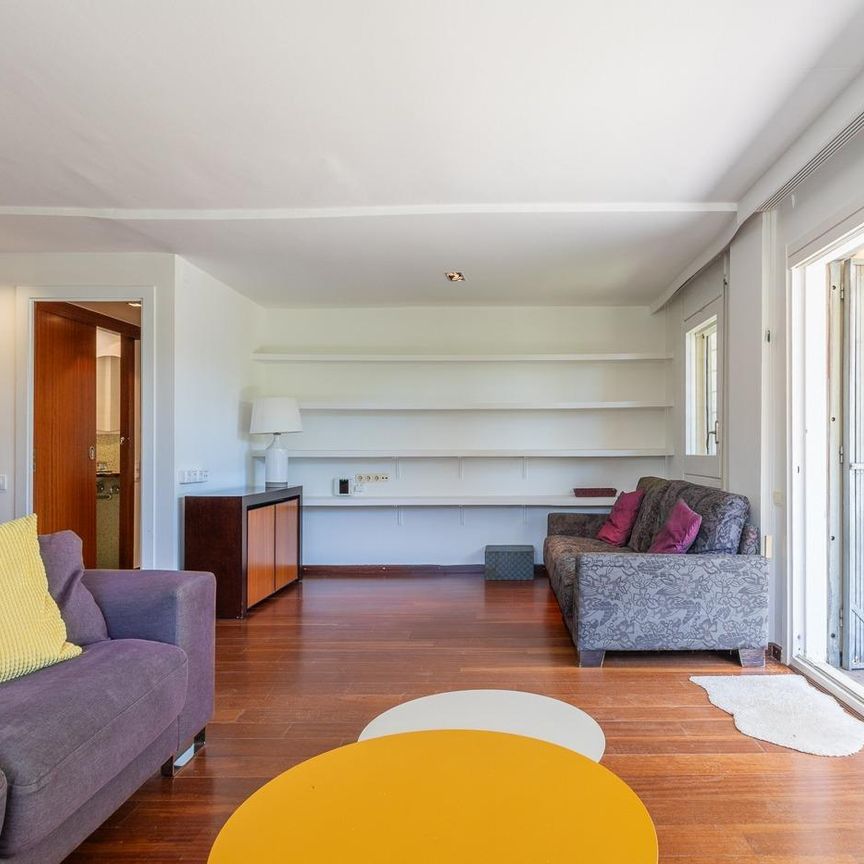 Exclusiva planta baja en alquiler con jardín de 200 m² y piscina en Finestrelles - Photo 1