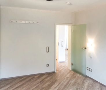 Zentrale Lage und Idylle vereint: helle 2-Zimmerwohnung in Ennepeta... - Foto 1