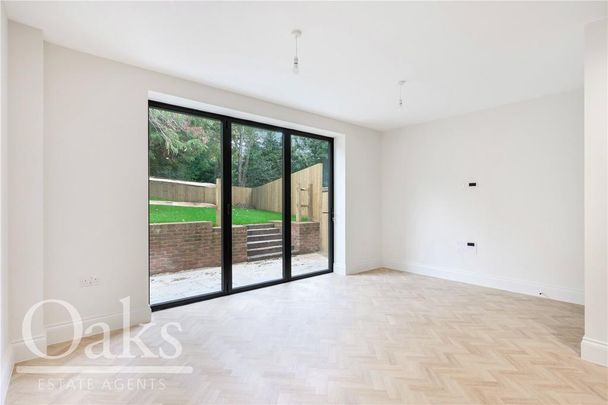 4 bedroom semi-detached house to rent - Photo 1