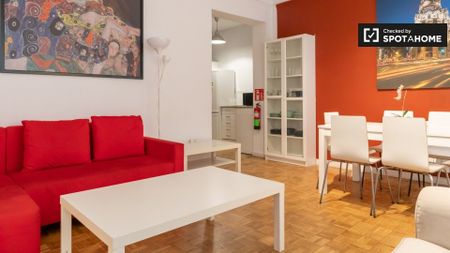 madrid, Community of Madrid 28012 - Photo 2