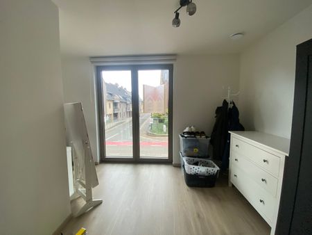 Ruim appartement met overdekt terras in Beverst (Bilzen) - Foto 4