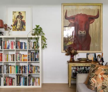 Sophisticated lifestyle haven with urban convenience - Photo 5